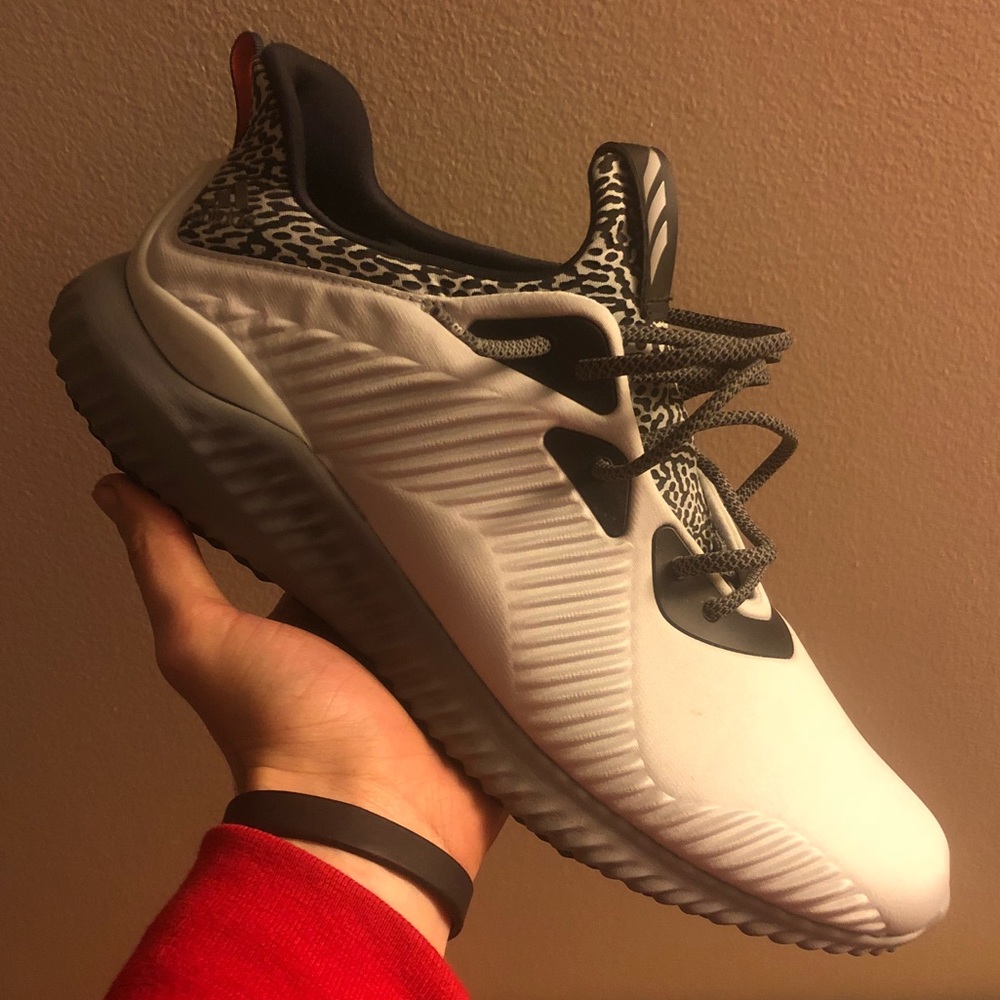 Adidas Alpha Bounce